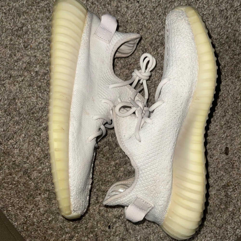 Adidas Yeezy 350 V2 white Size 9